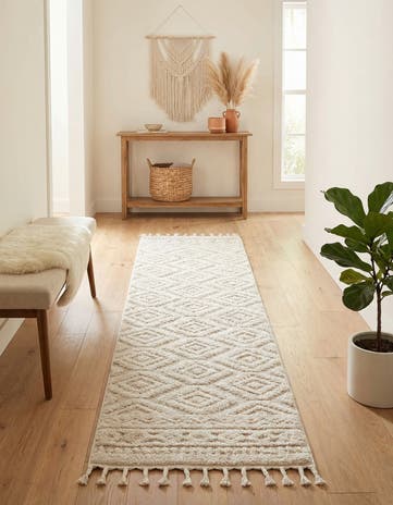 2' 7 x 10' Boho Runner Rug