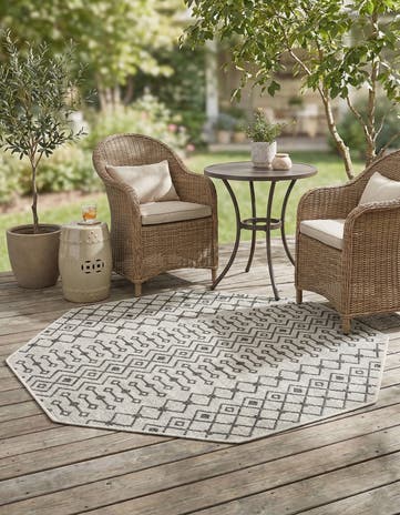 Gray Easy-Clean Lattice Indoor / Outdoor Octagon Rug