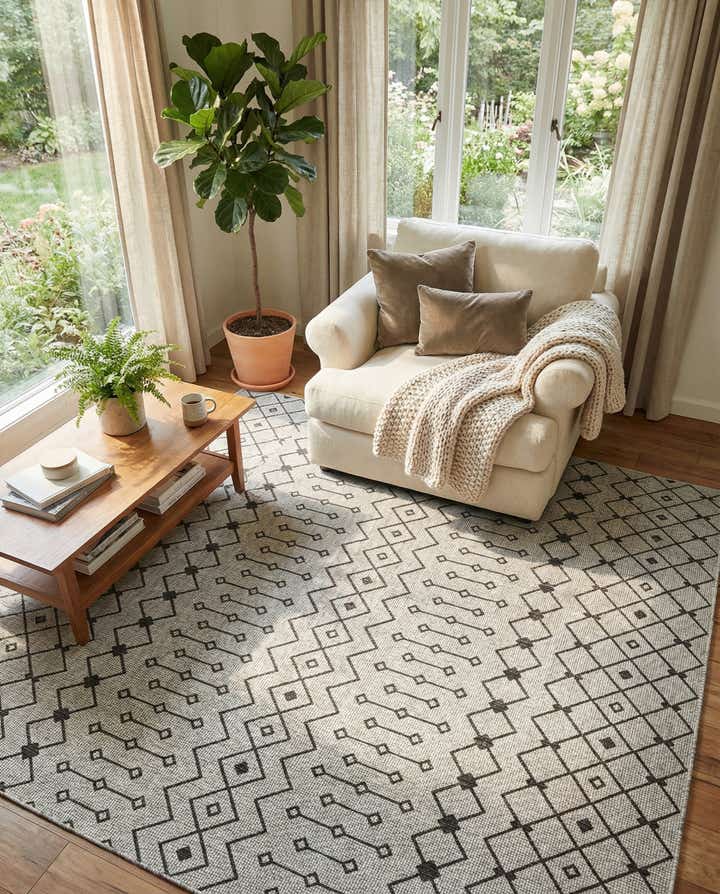 10' 8 x 10' 8 Easy-Clean Lattice Indoor / Outdoor Square Rug