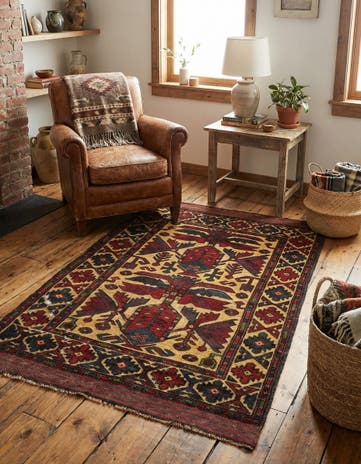3' 1 x 4' 9 Hand Knotted Sumak Wool Rug