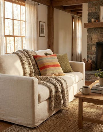 2' 4 x 2' 5 Hand Woven Pillow Wool Square Rug