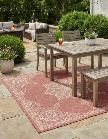 Rust Red Easy-Clean Traditional Indoor / Outdoor Square Rug