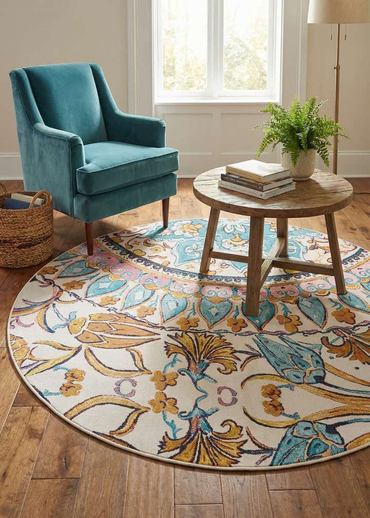 8' x 8' Easy-Clean Traditional Indoor / Outdoor Round Rug