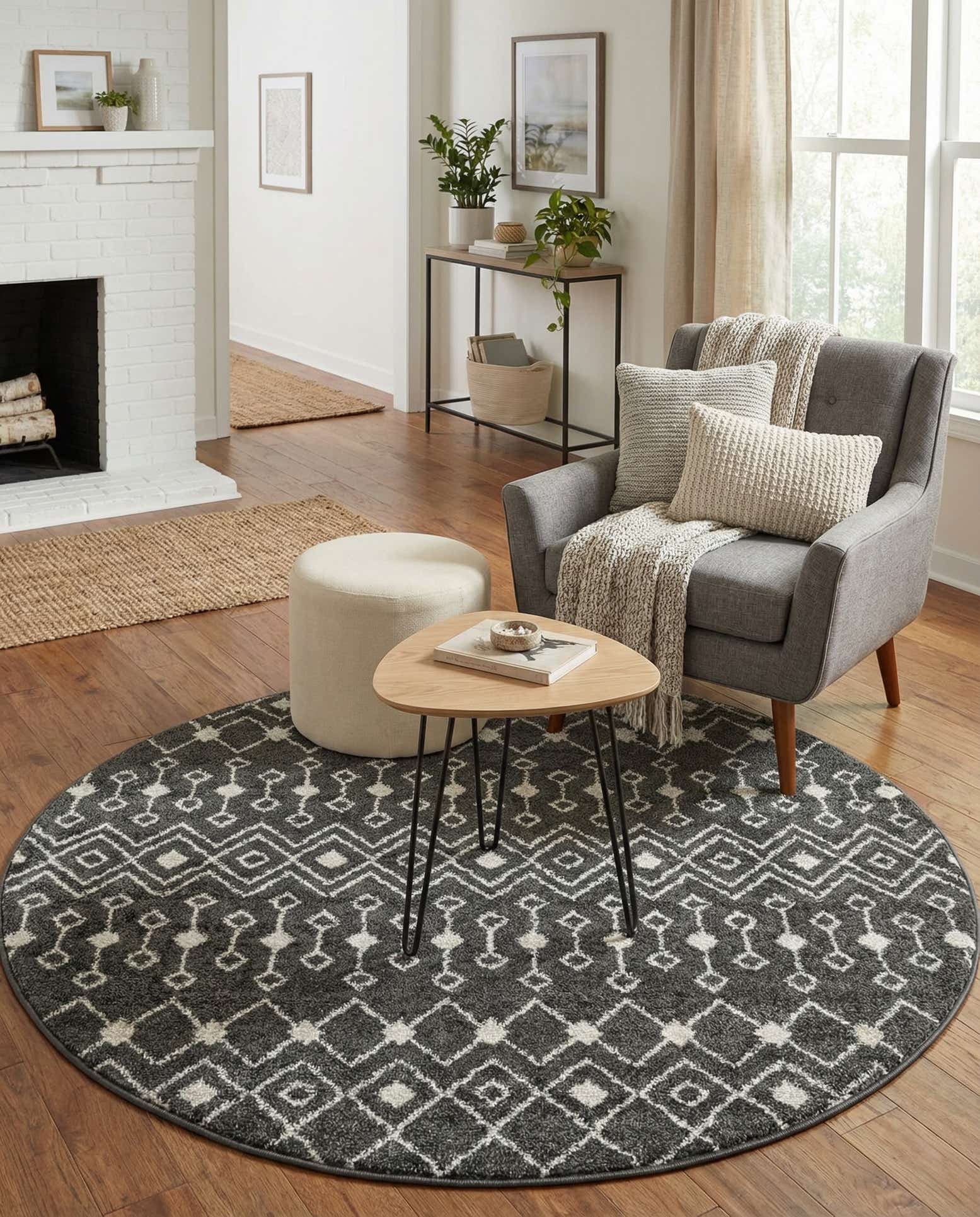 5' 3 x 5' 3 Moroccan Trellis Round Rug