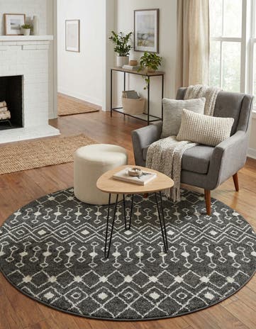 5' 3 x 5' 3 Moroccan Trellis Round Rug