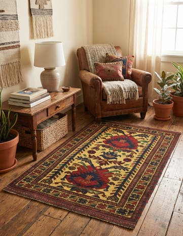 2' 11 x 4' 9 Hand Knotted Sumak Wool Rug