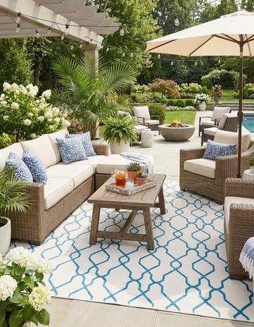 8' x 10' Easy-Clean Haven Indoor / Outdoor Rug