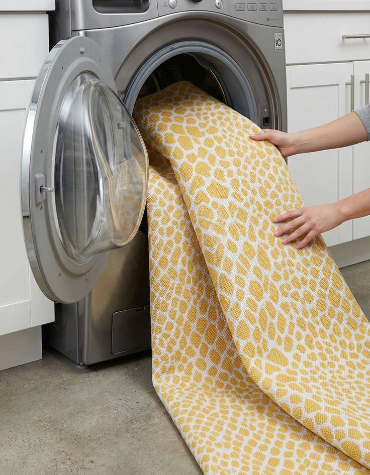 Detail image of 7' x 10'  Washable Jill Zarin Cape Town Indoor / Outdoor Rug