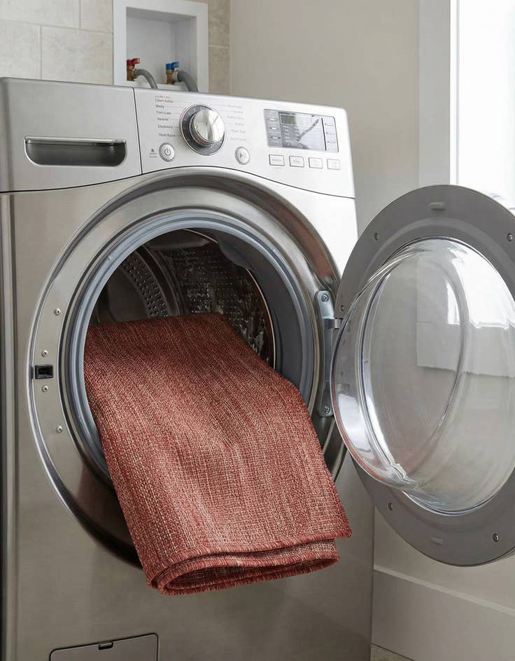 Detail image of 4' x 6'  Washable Solid Indoor / Outdoor Rug