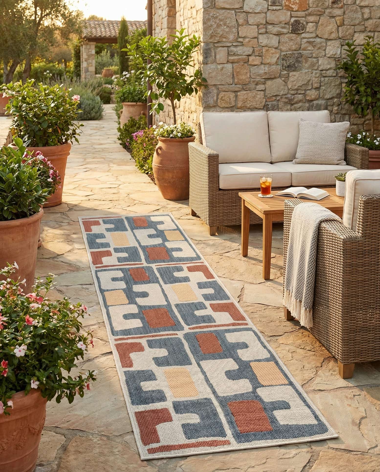 2' 7 x 12' Easy-Clean Baja Indoor / Outdoor Runner Rug