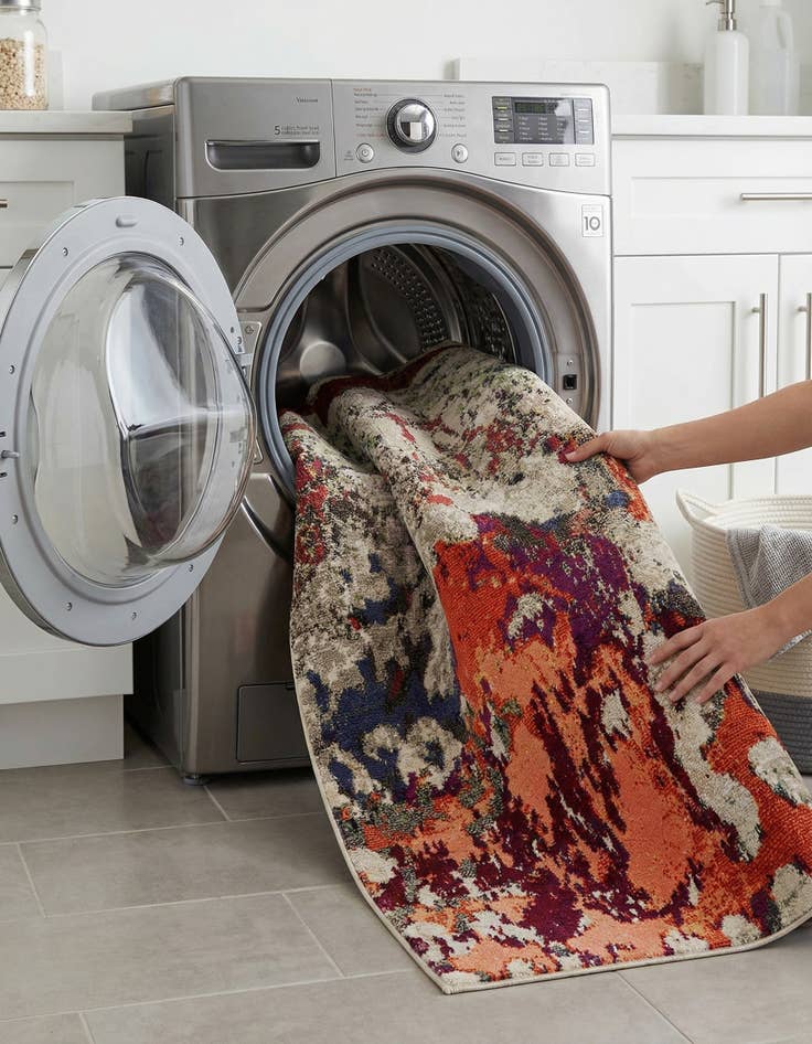 Detail image of  6' x 9'  Washable Haerfest Rug