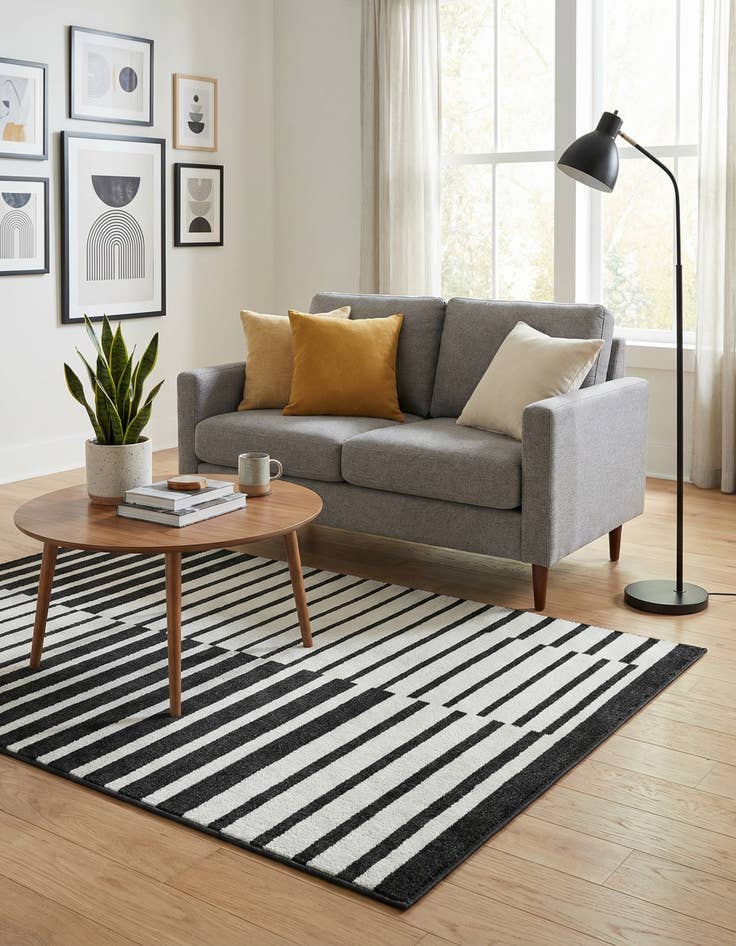 Detail image of 4' x 6' Oslo Rug