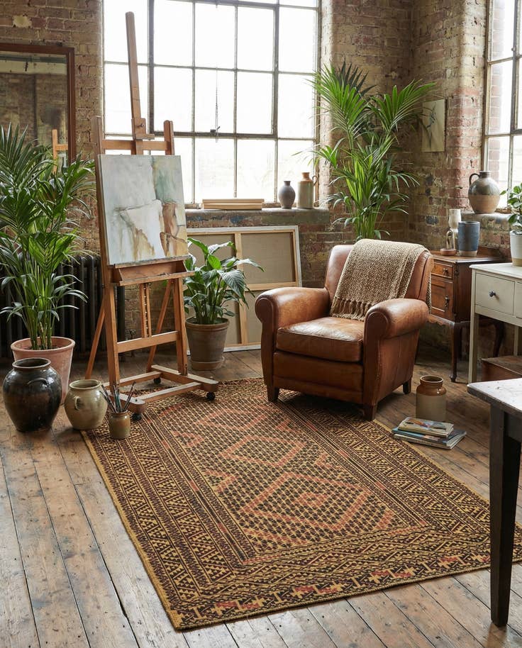 Detail image of 3' 9 x 6' 3 Hand Knotted Sumak Wool Rug