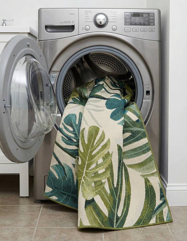 Detail image of 6' x 6'  Washable Botanical Indoor / Outdoor Square Rug