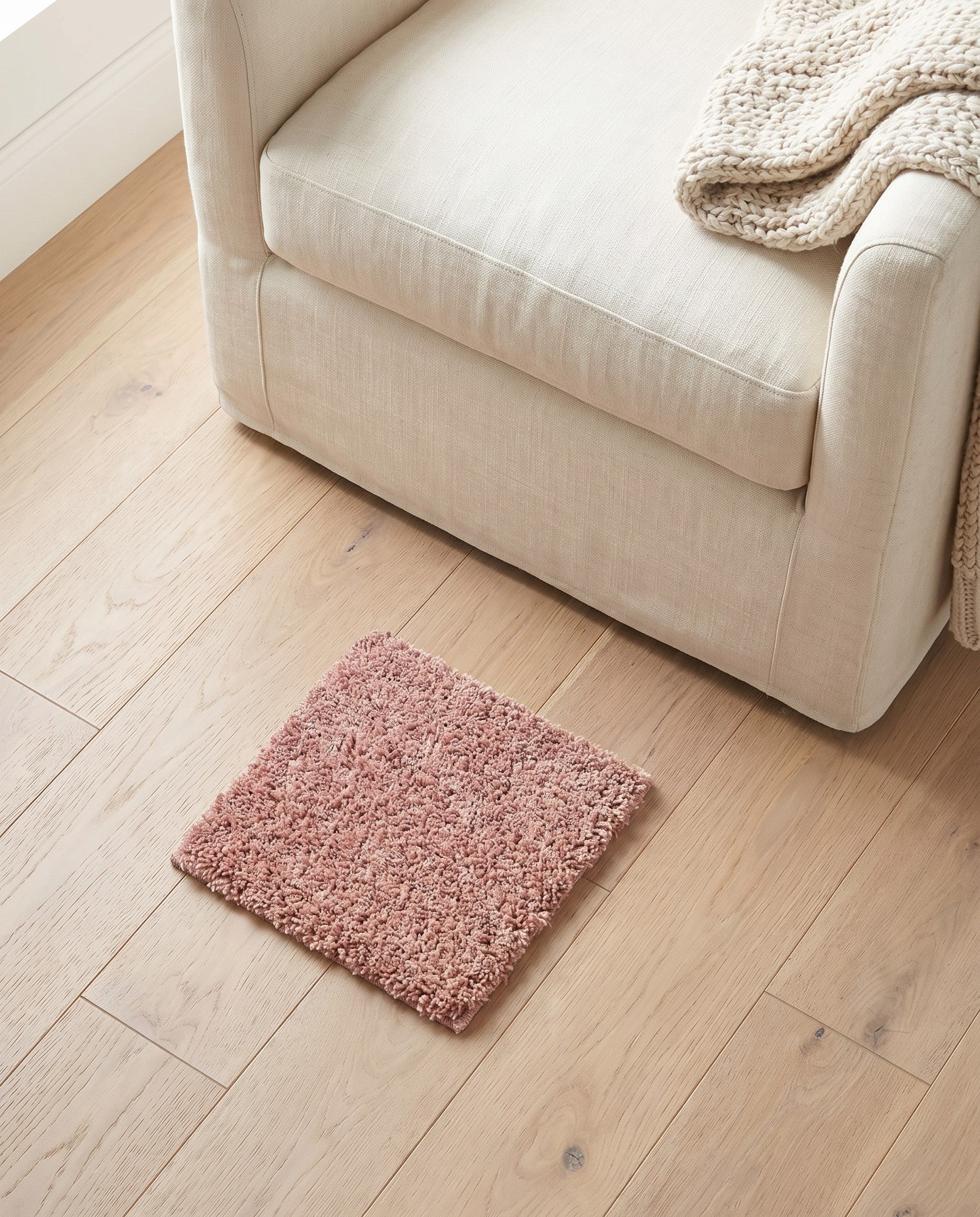 1' 4 x 1' 4 Jill Zarin Shaggy Chic Sample Rug