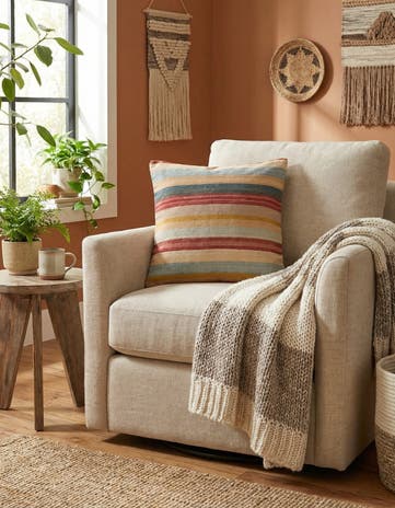 3' 3 x 3' 3 Hand Woven Pillow Wool Square Rug