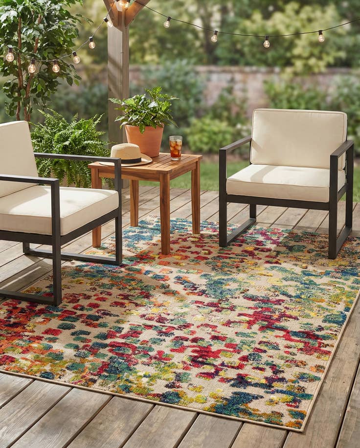 Detail image of 5' x 7' Easy-Clean Casablanca Indoor / Outdoor Rug