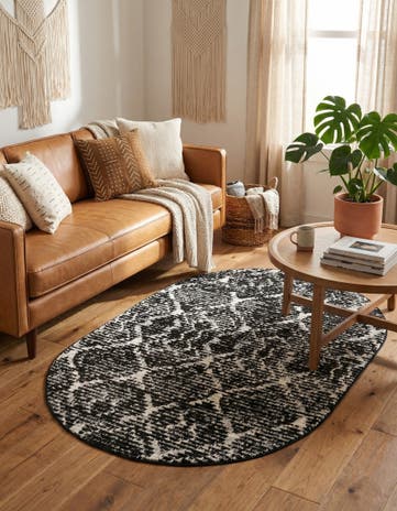 Black Tucson Oval Rug