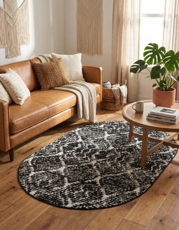 Black Tucson Oval Rug