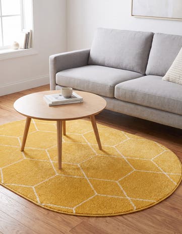 4' x 6' Lattice Frieze Oval Rug