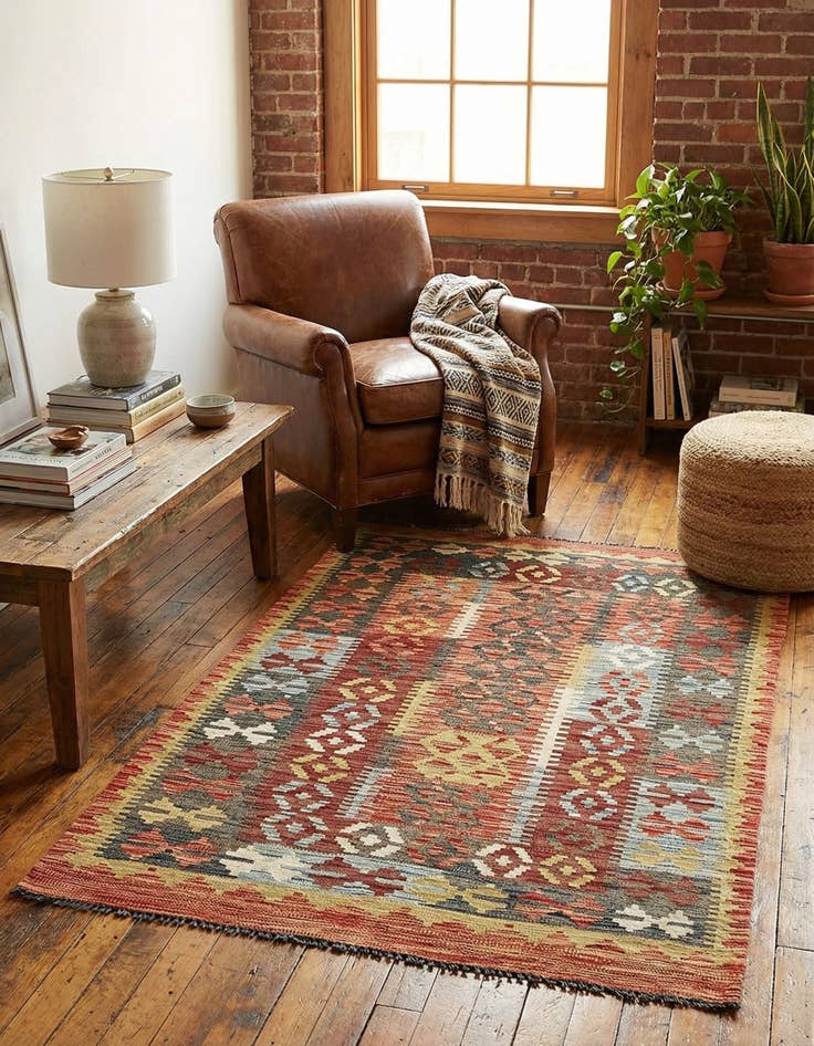 Detail image of  3' 3 x 5' 2  Hand Woven Kilim Maymana Wool Rug