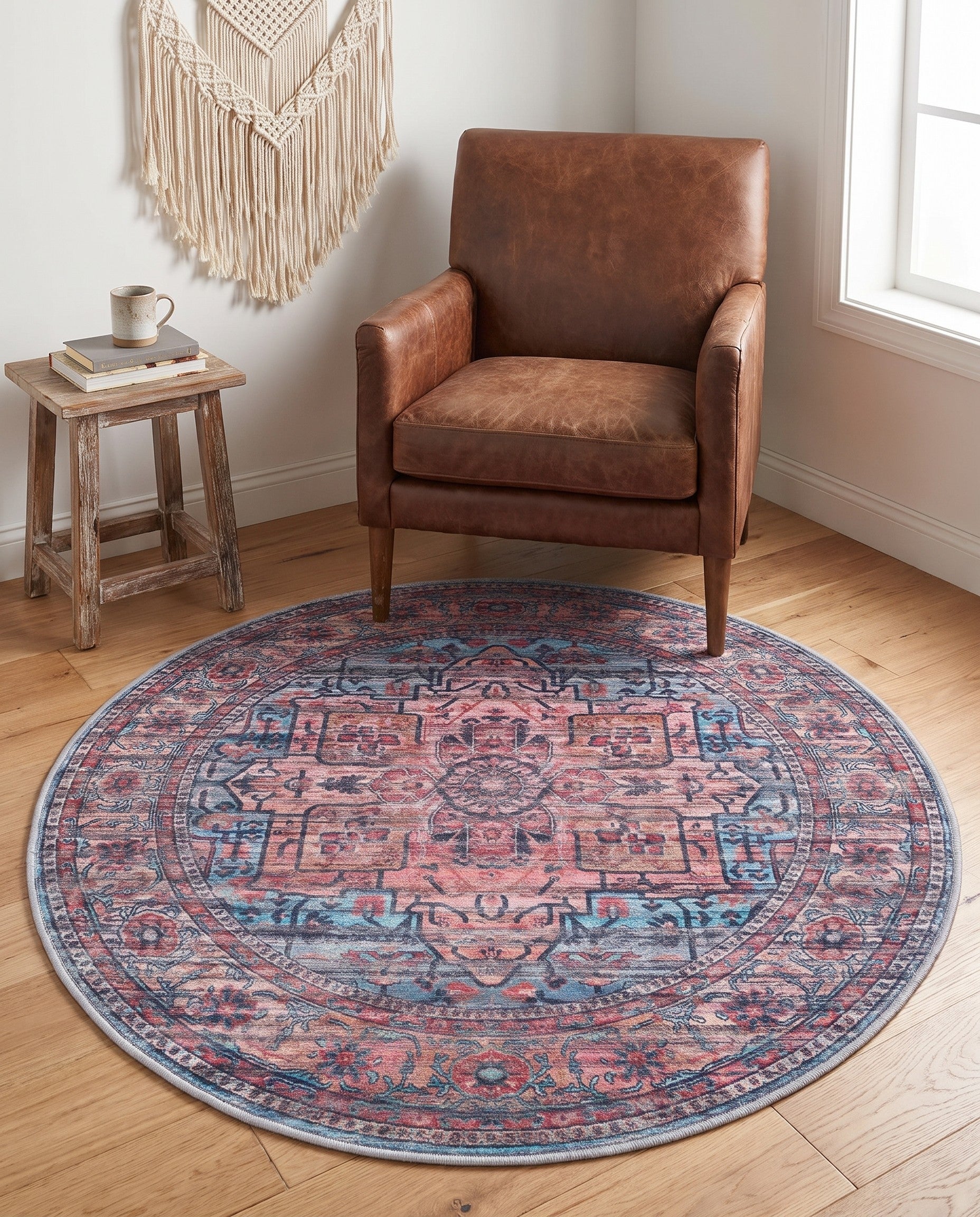 4' x 4' Maahru Round Rug