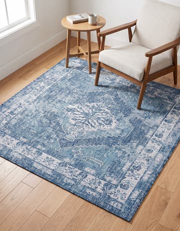 5' 3 x 5' 3 Easy-Clean Traditional Indoor / Outdoor Square Rug