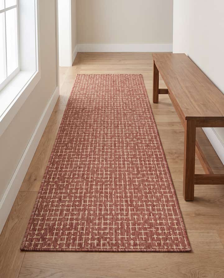 2' x 6' Easy-Clean Checkered Indoor / Outdoor Runner Rug