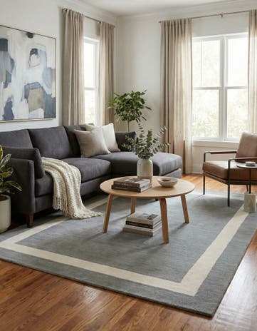 5' 1 x 8' Jill Zarin Border Wool Rug