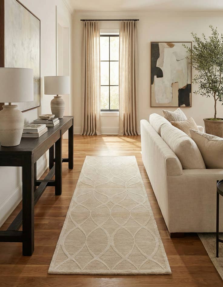 Detail image of 2' 9 x 9' 8  Hand Knotted Darya Wool Runner Rug