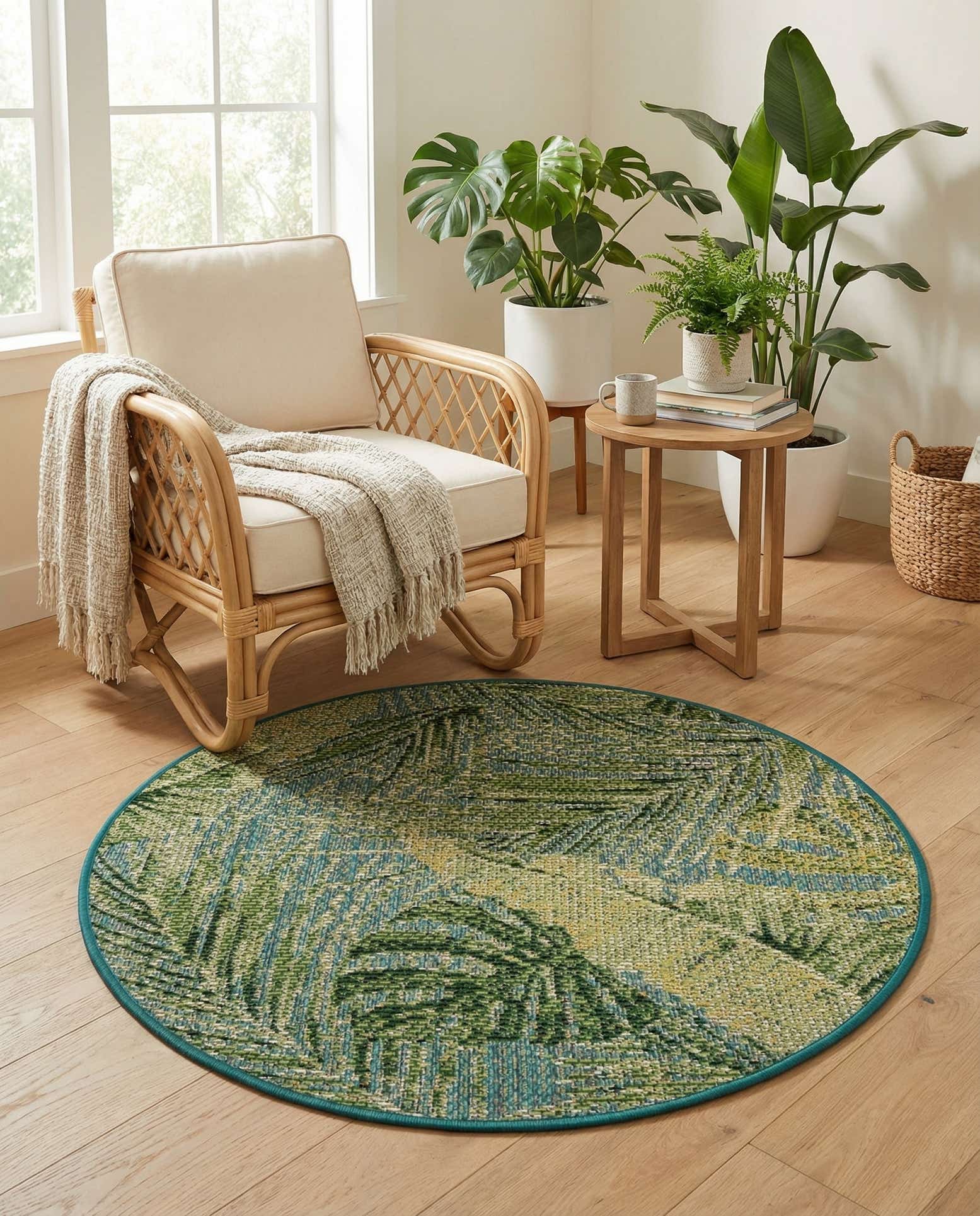 3' x 3' Easy-Clean Botanical Indoor / Outdoor Round Rug