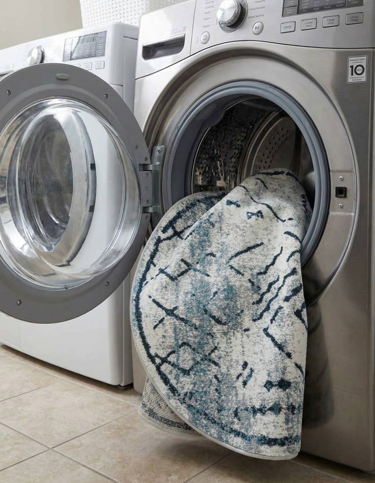 Detail image of  3' 3 x 3' 3 Kamala Washable Round Rug