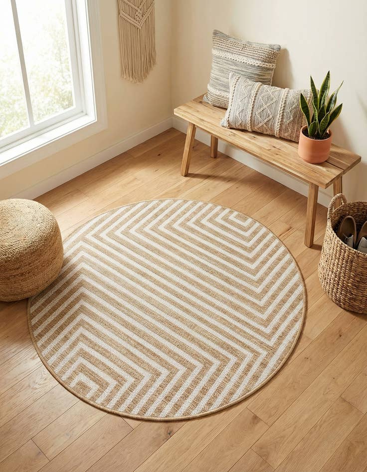 Detail image of 3' x 3'  Washable Modern Indoor / Outdoor Round Rug