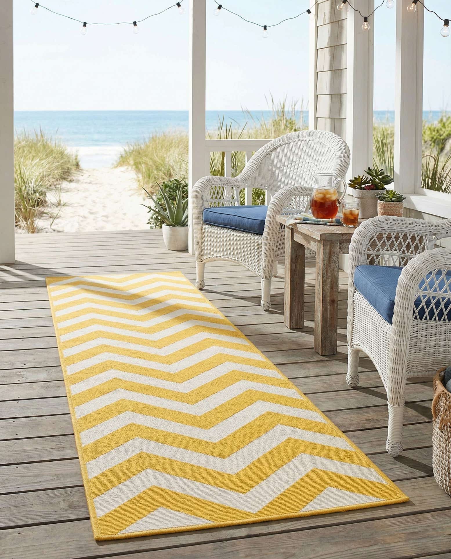 2' x 6' Easy-Clean Coastal Indoor / Outdoor Runner Rug