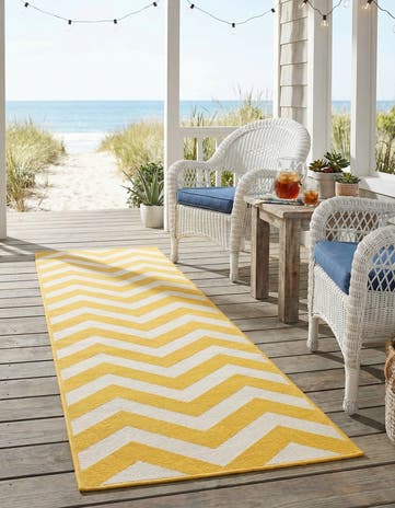 Yellow Easy-Clean Coastal Indoor / Outdoor Runner Rug