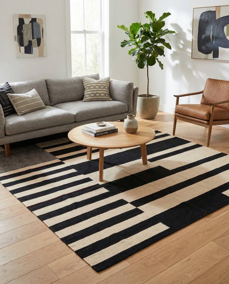 Detail image of 5' 10 x 7' 4 Hand Woven Kilim Modern Wool Rug