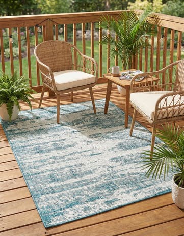 4' x 6' Easy-Clean Modern Indoor / Outdoor Rug