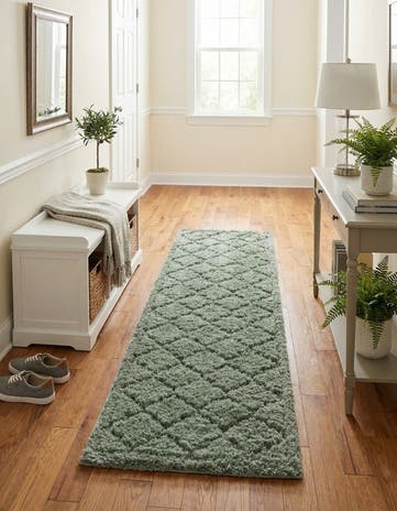 2' 7 x 10' Lattice Shag Runner Rug