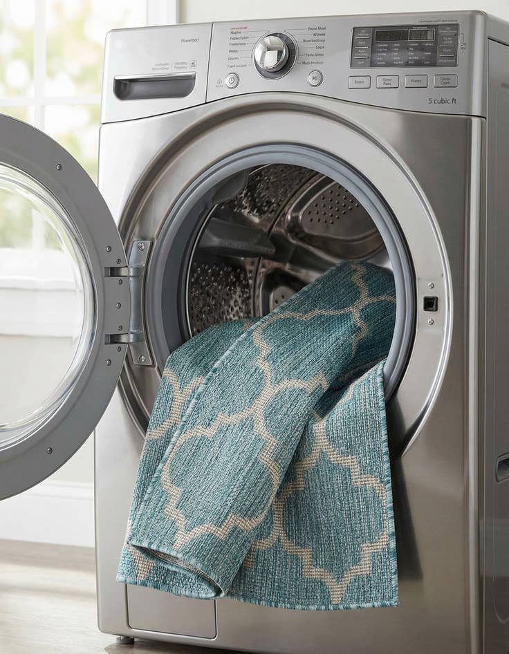 Detail image of 4' x 6'  Washable Trellis Indoor / Outdoor Rug