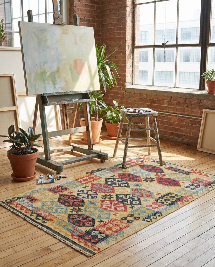 Detail image of 3' 4 x 6' 4 Hand Woven Kilim Maymana Wool Rug
