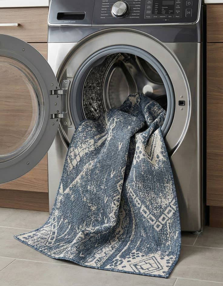 Detail image of  2' 7 x 12'  Washable Bohemian Indoor / Outdoor Runner Rug