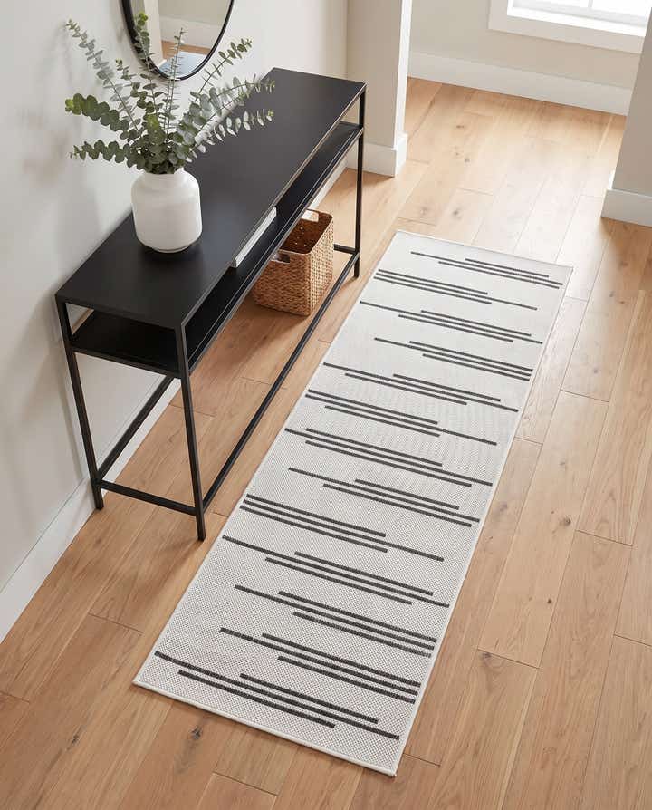 2' x 5' 3 Easy-Clean Modern Indoor / Outdoor Runner Rug