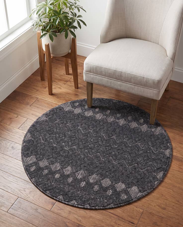 Detail image of 3' x 3' Easy-Clean Trellis Textured Indoor / Outdoor Round Rug