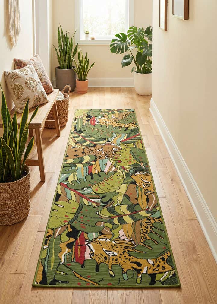 2' x 8' Easy-Clean Botanical Indoor / Outdoor Runner Rug