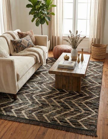 5' 3 x 6' 3 Hand Knotted Moroccan Wool Rug