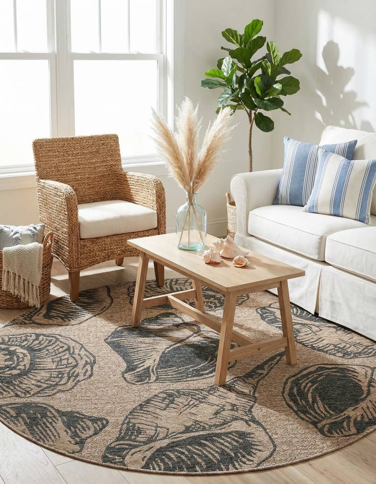 Detail image of 6' x 6'  Washable Coastal Indoor / Outdoor Round Rug