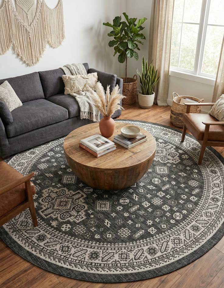 Detail image of 13' x 13'  Washable Aztec Indoor / Outdoor Round Rug