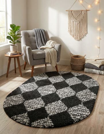 Black and White Serenity Shag Oval Rug