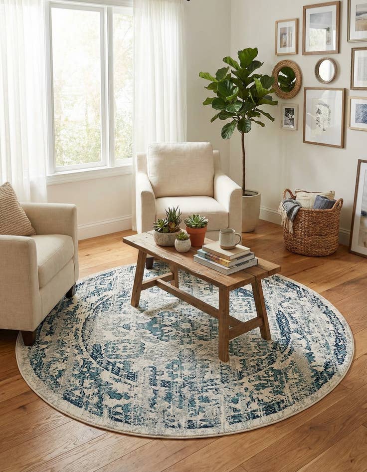 Detail image of  5' x 5' Charleston Round Rug