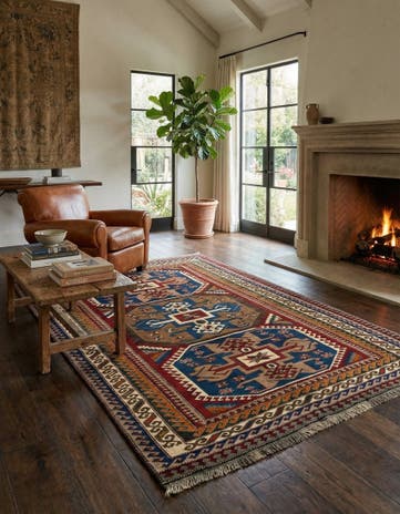 4' 10 x 7' 4 Hand Knotted Fars Wool Rug